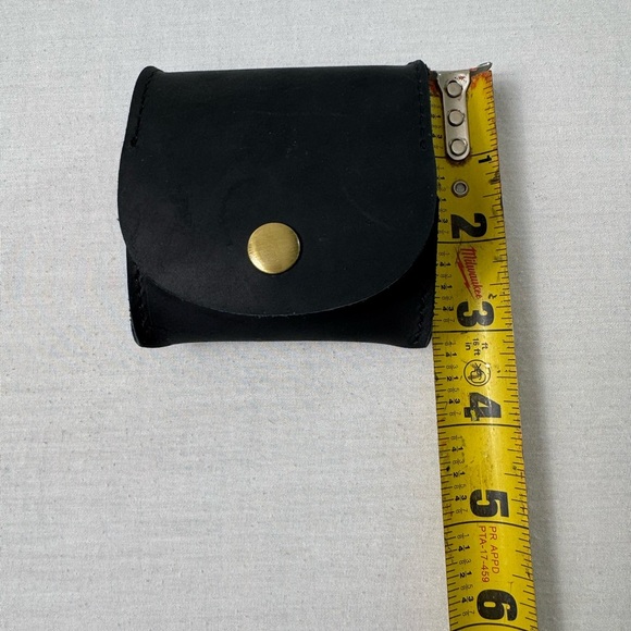 Black Leather Coin Pouch with Gold Button - Picture 3 of 5